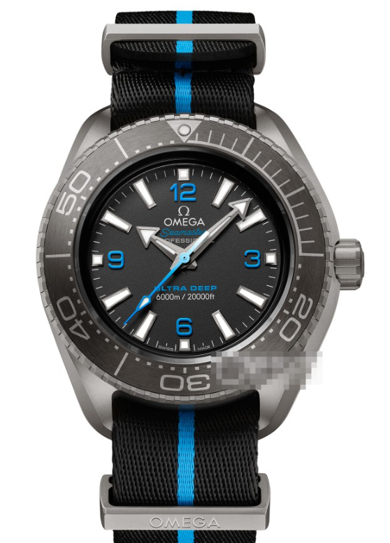 軽やか進化!オメガ シーマスター 215.92.46.21.01.001チタニウムモデル実力解説